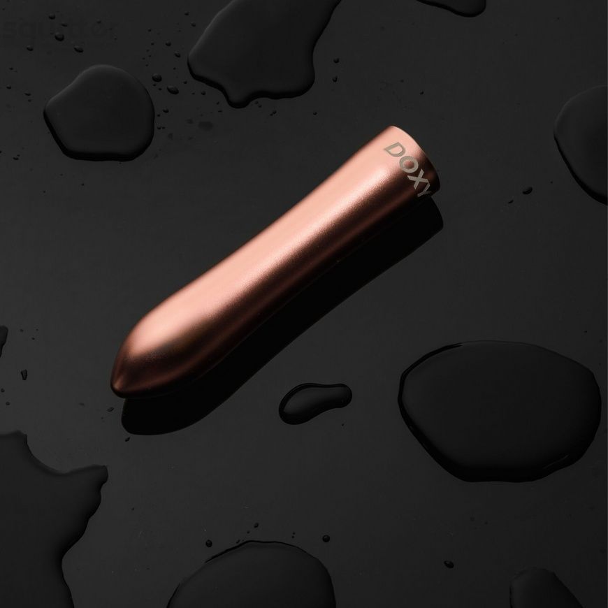 Мощная вибропуля DOXY ROSE GOLD в металлическом кейсе, ультрагладкая, 7 режимов SO8028 - онлайн-сексшоп Сквитер